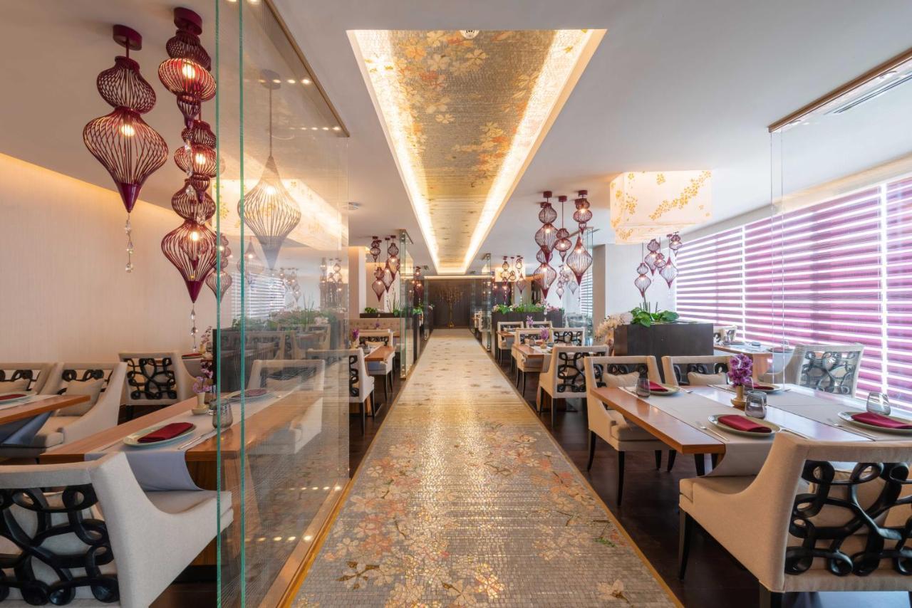 Готель Shaza Доха Екстер'єр фото Interior of the restaurant