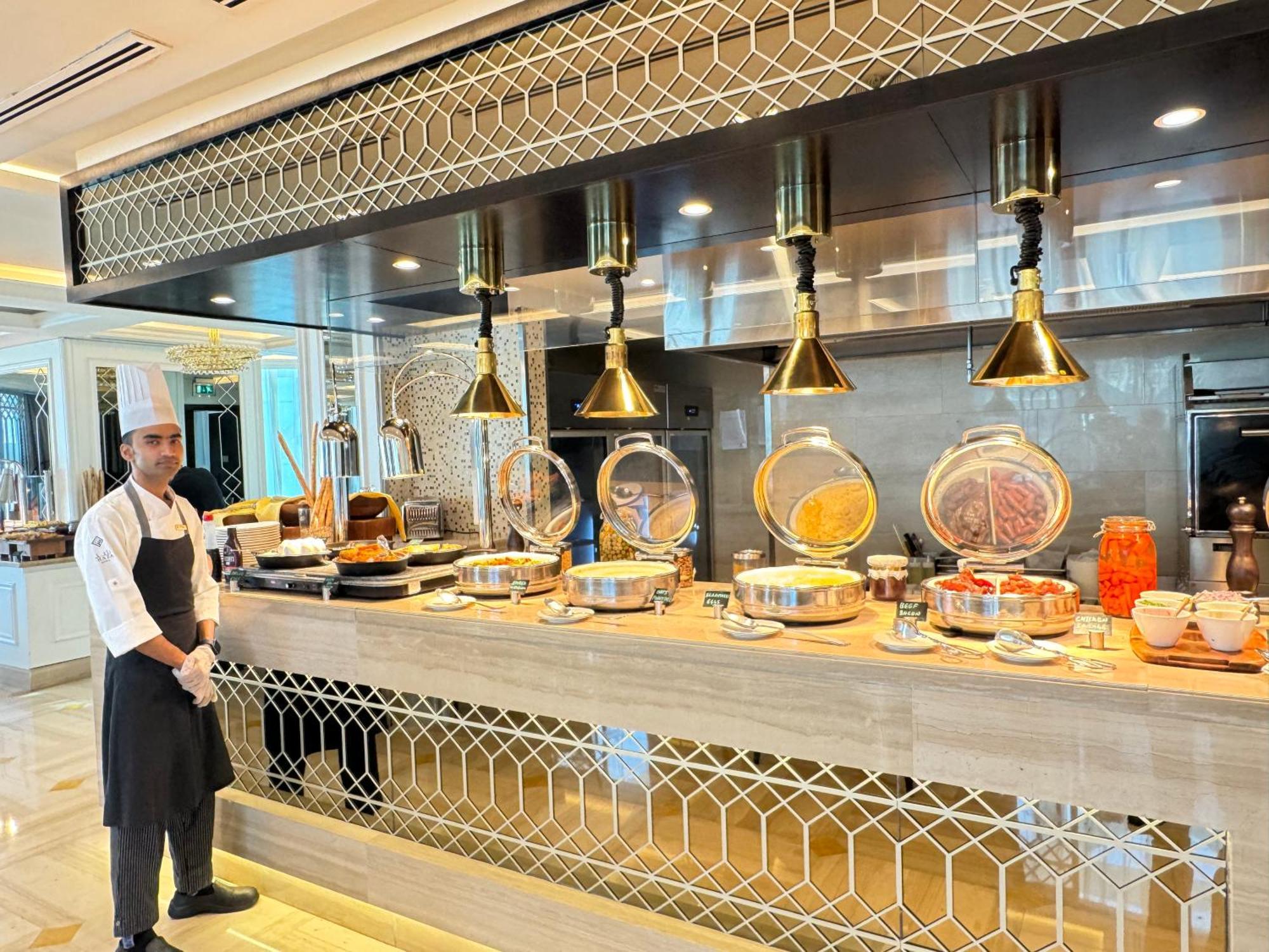 Готель Shaza Доха Екстер'єр фото A buffet at the Taj Mahal Palace, Mumbai, India
