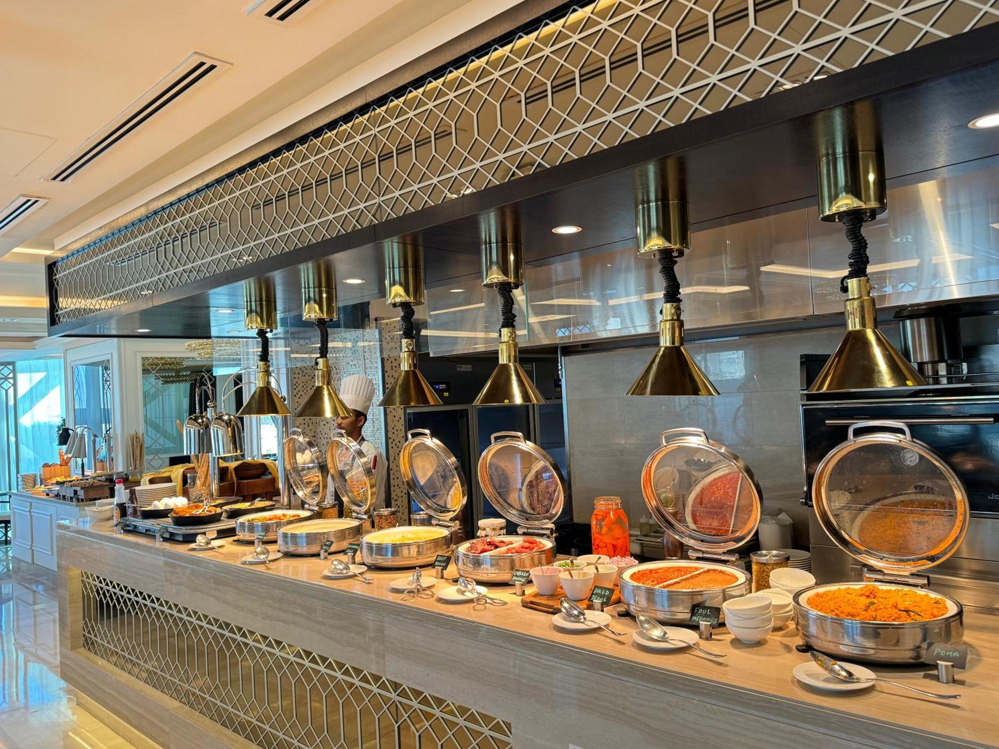 Готель Shaza Доха Екстер'єр фото A buffet at a hotel